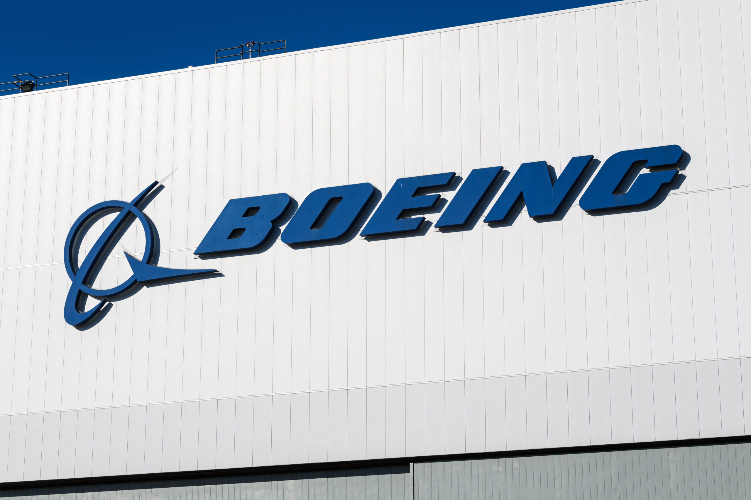 BREAKING: Boeing CEO to step down by end of the year