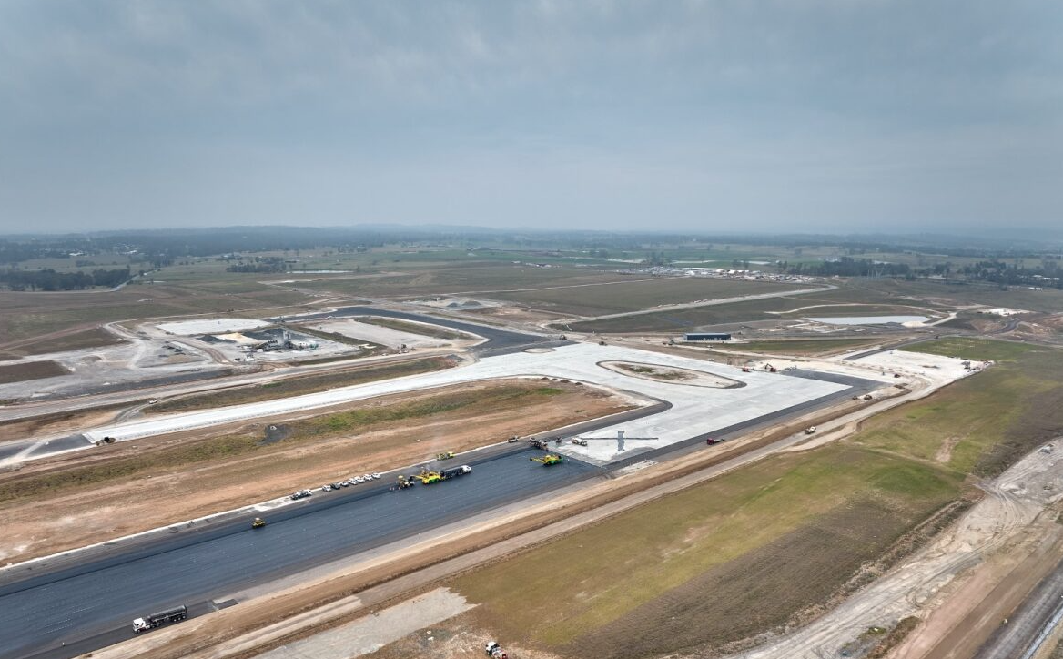 Western Sydney Airport on course to open in late 2026